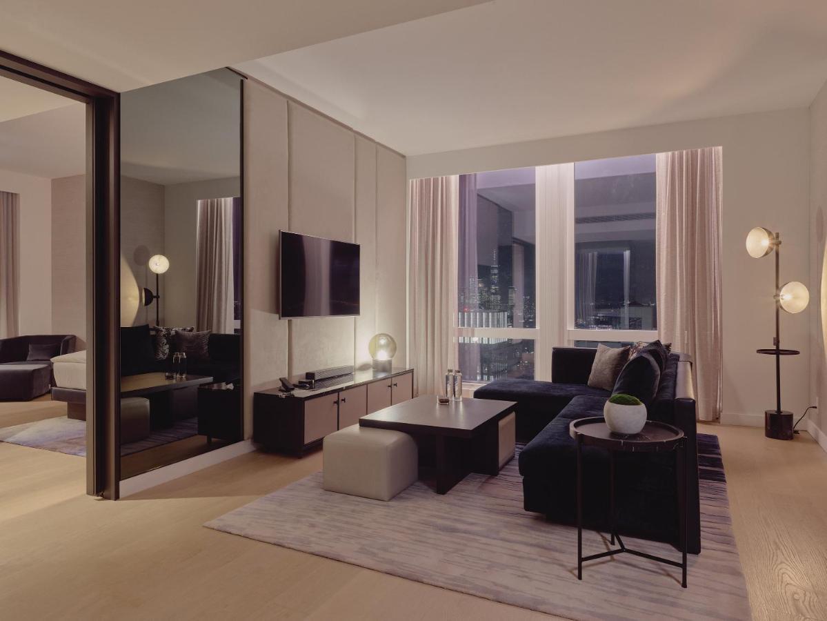Premier Skyline View One Bedroom Corner Suite 1 King Bed,908816647:JPEG