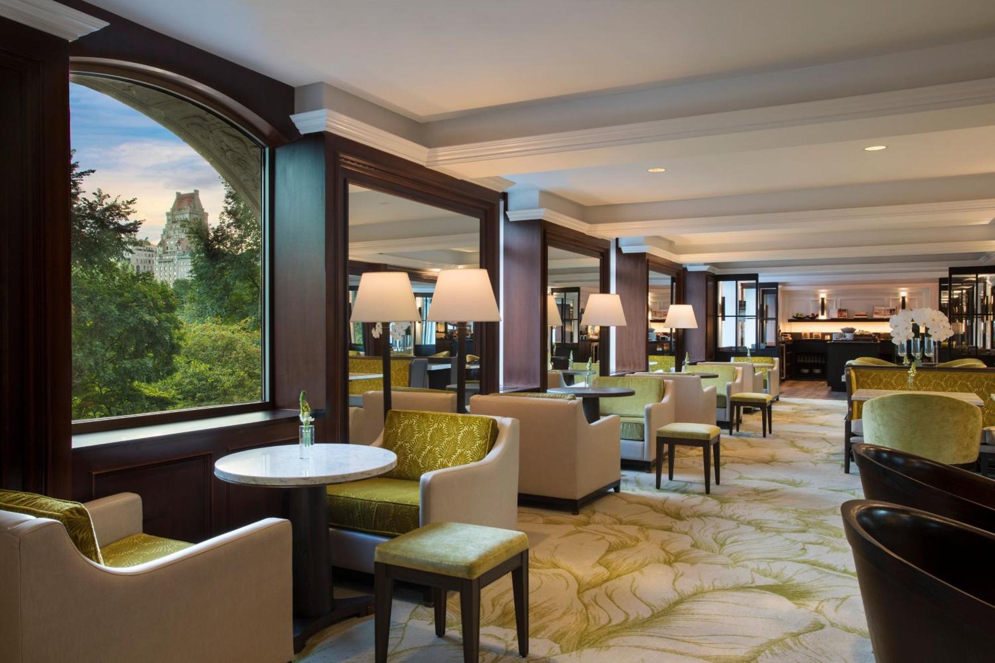 Avenue View Suite Club Lounge Access
