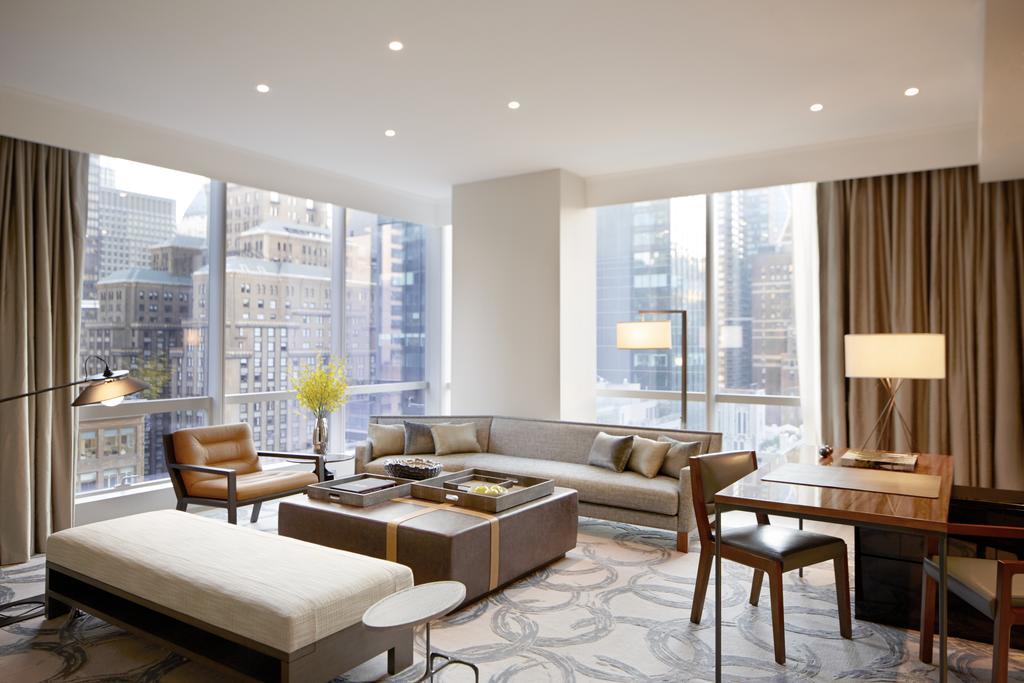 One-Bedroom Suite,703160104:JPEG