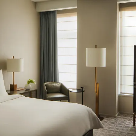 Four Seasons Hotel New York Downtown-3