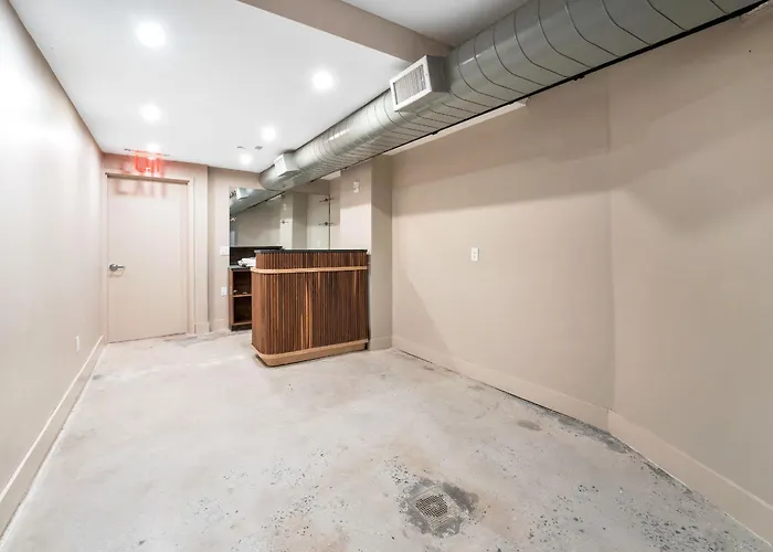 Landmarked Nyc Townhome - Sleeps 10 -Group-Friendly New York